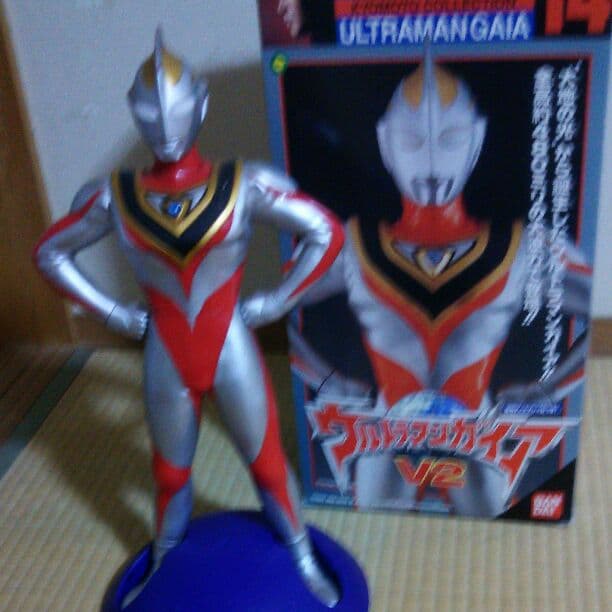ウルトラマンガイア V2 京本コレクション14 - メルカリ