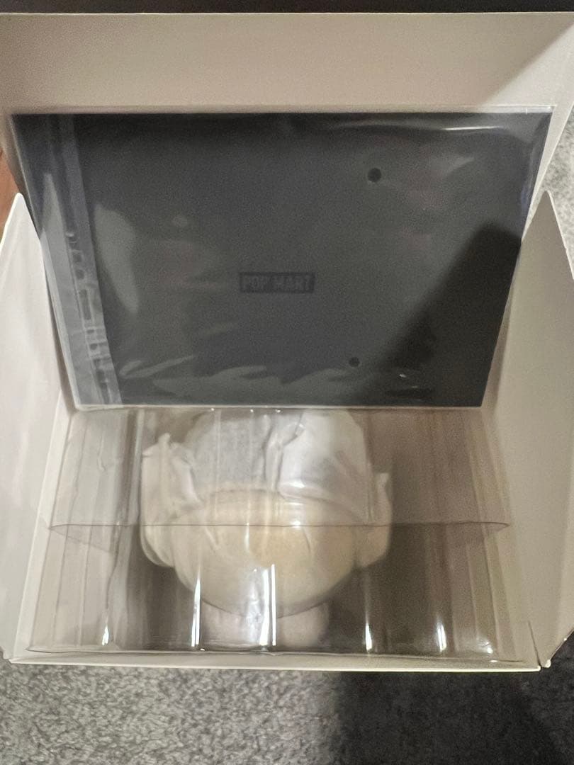 POPMART 400％ SPACE MOLLY Planet シリーズ