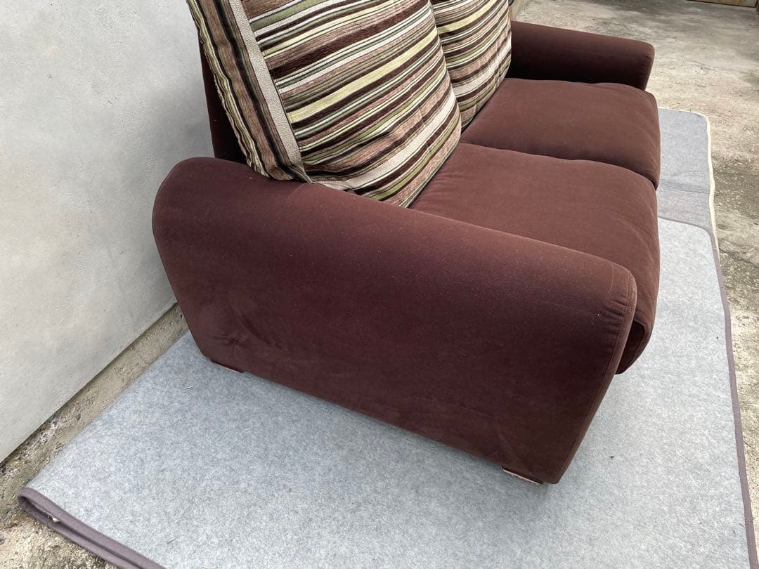 近隣配達可能　割と綺麗　ニトリ　3人掛け　ソファ　カルメン