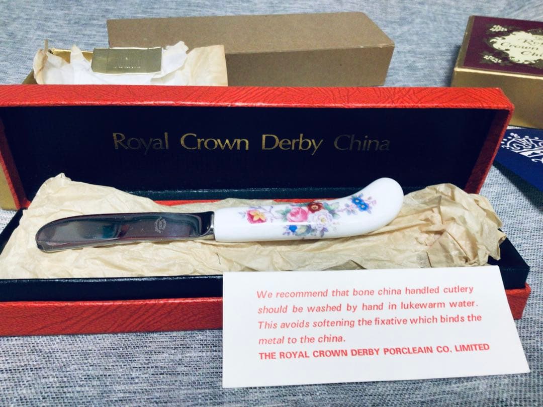 英国 ロイヤルクラウンダービー ビンテージ Posy 花柄模様 茶器2点 未