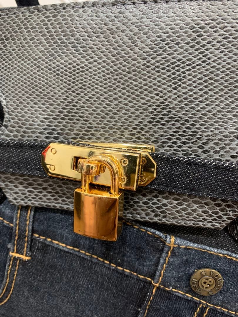 デニム ハンドバッグ ベルト リメイク ジーンズ 鍵付 南京錠