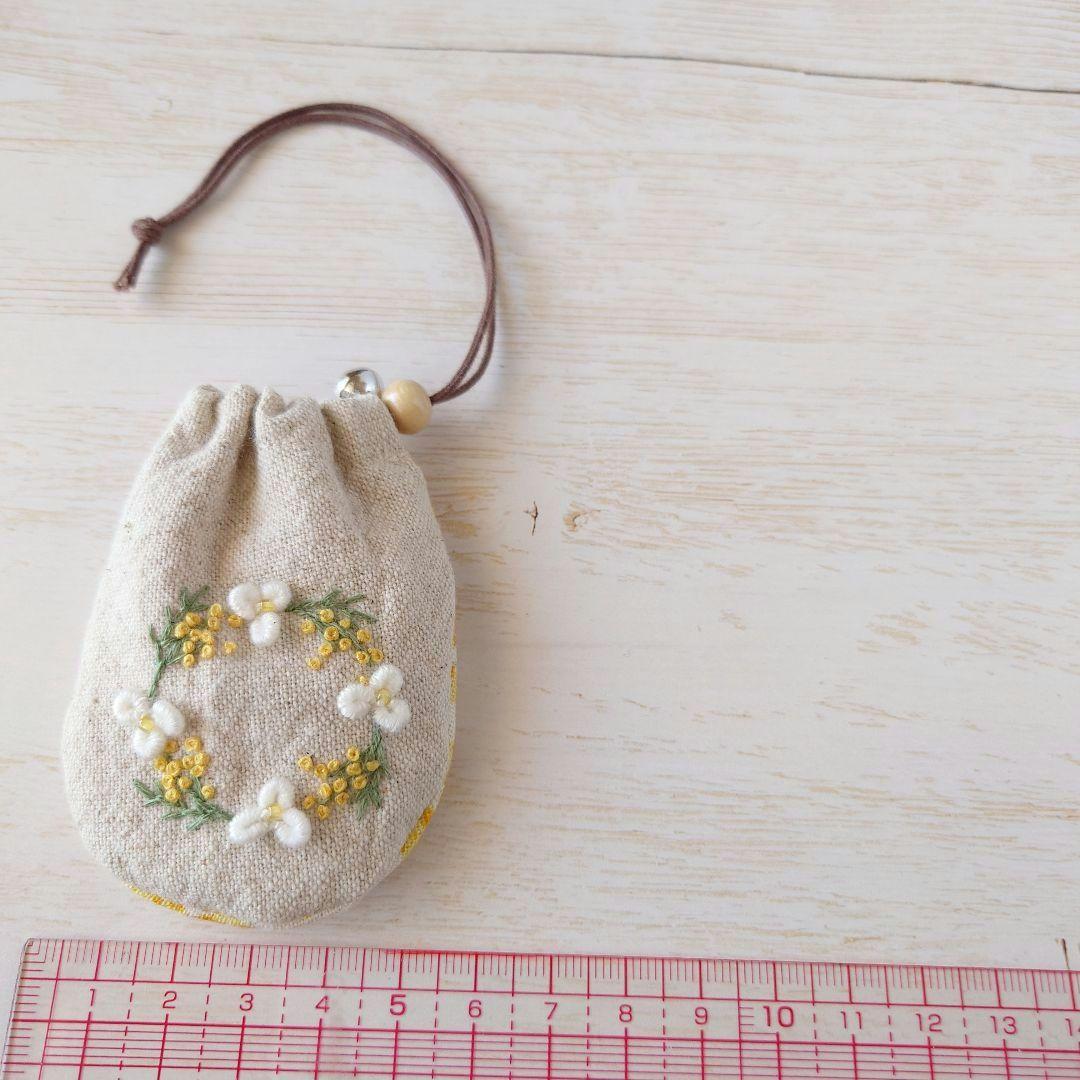 ちっちゃなりんりんお守りサシェ【フラワーリース】