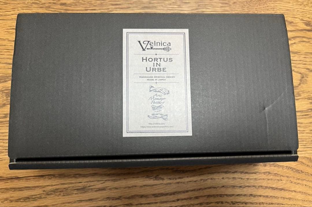 ヴェルニカ　手のひらのフラワートレイ　ハンドトレイ