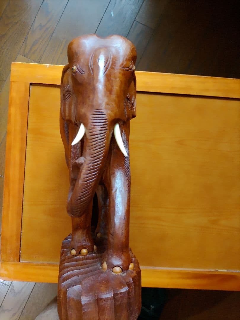 像の木彫り置物