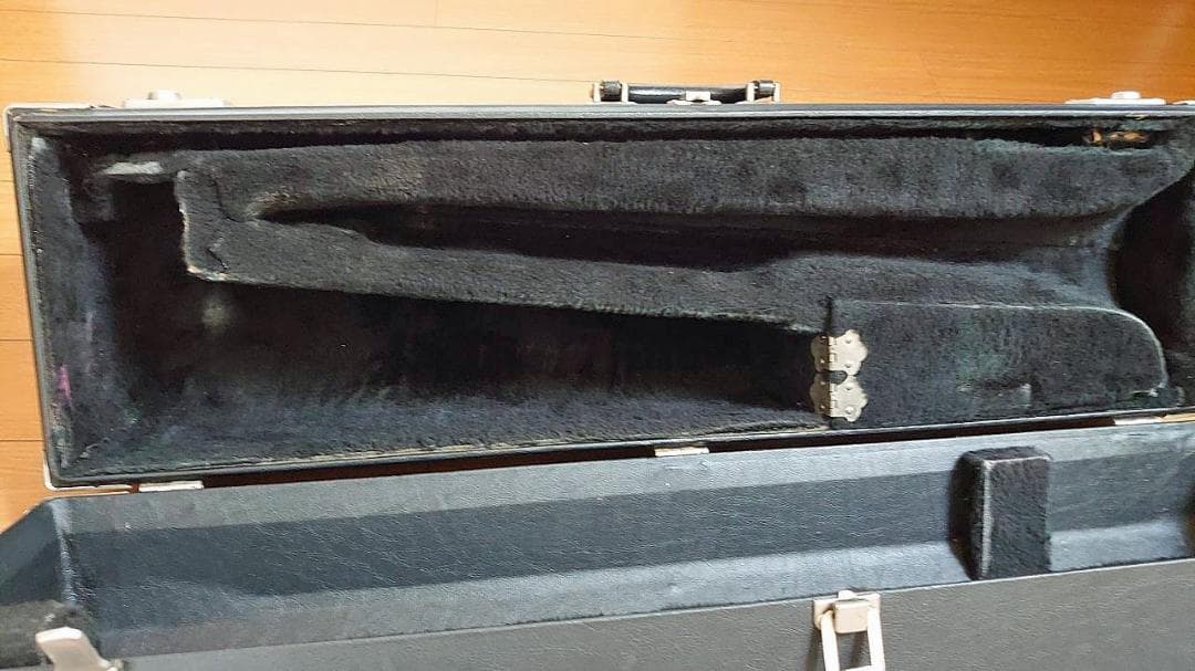 ゆ*う様 【超値下】【KING】 テナー トロンボーン ケース 稀少品 超