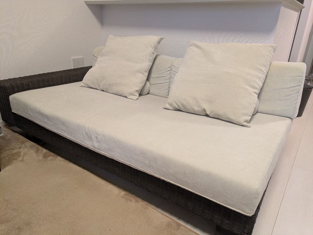 a.flat ケイ・ローソファ 右アーム (ラタン) 2.5人掛けソファ