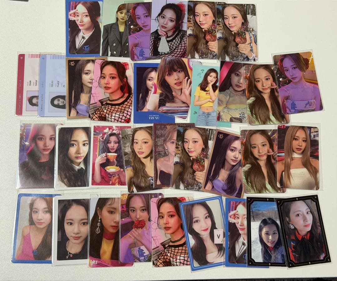バラ売り可】twice ツウィちゃん 公式トレカ - メルカリ