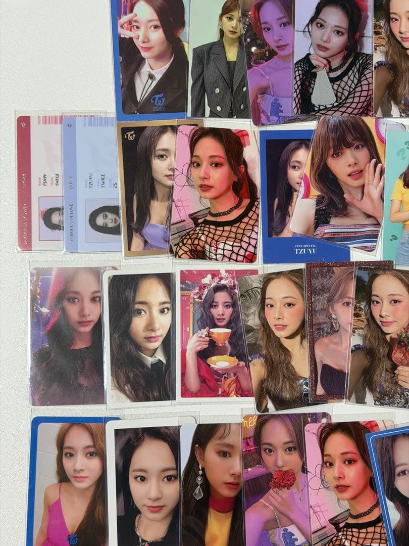 バラ売り可】twice ツウィちゃん 公式トレカ - メルカリ