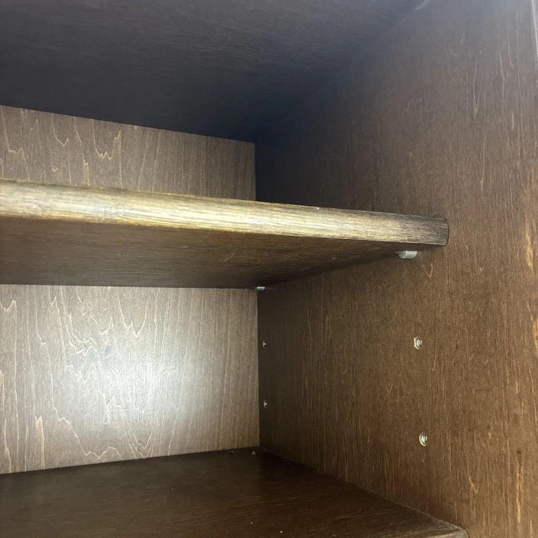 カリモク家具　食器棚　引き戸　karimoku