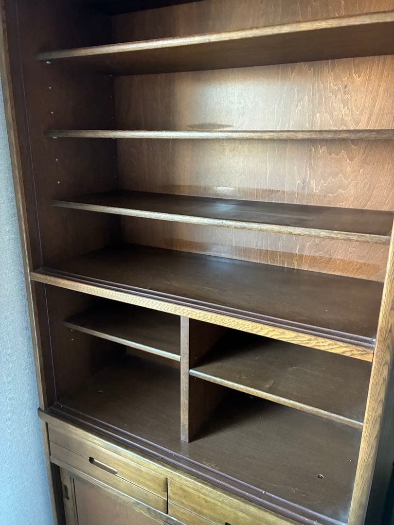 カリモク家具　食器棚　引き戸　karimoku