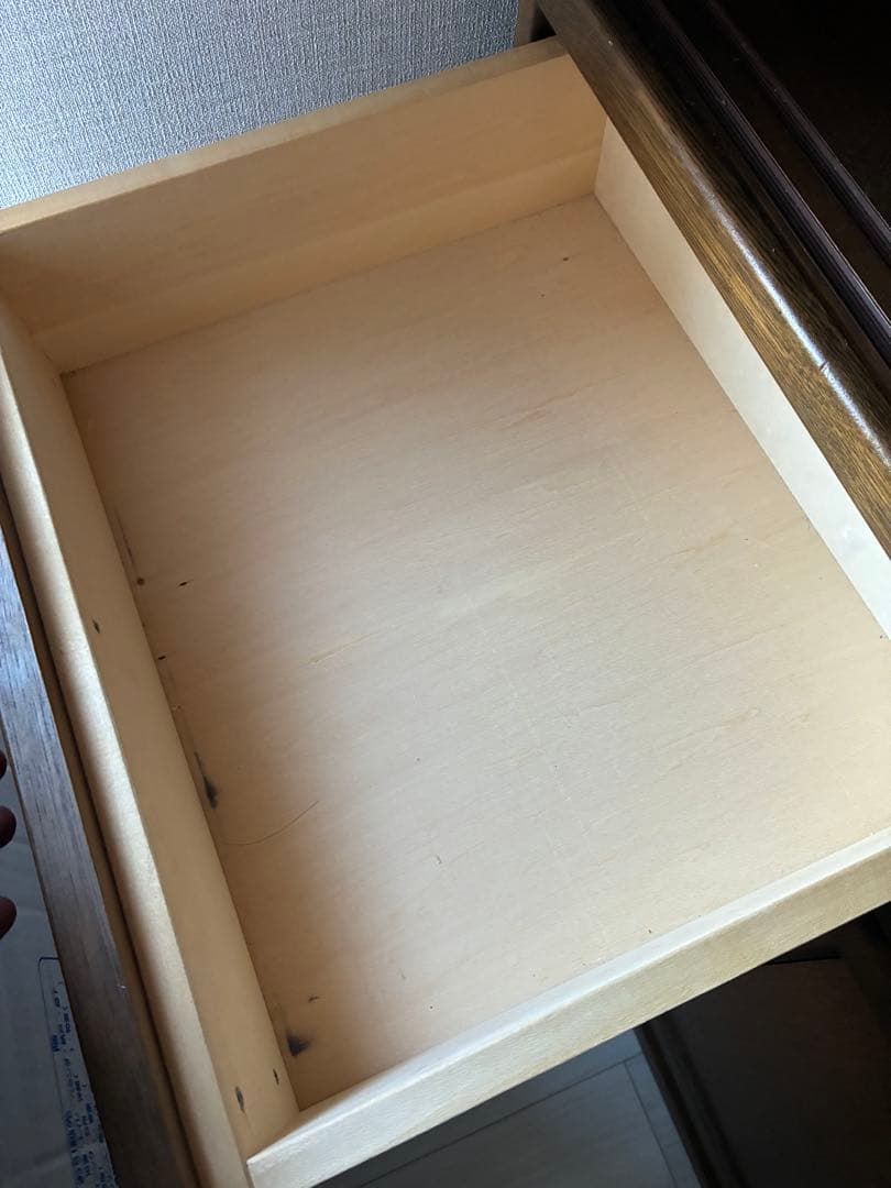 カリモク家具　食器棚　引き戸　karimoku