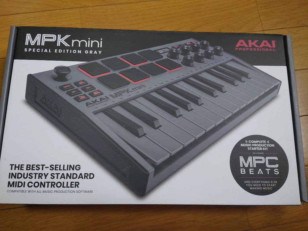 AKAI MPKmini MIDIコントローラー