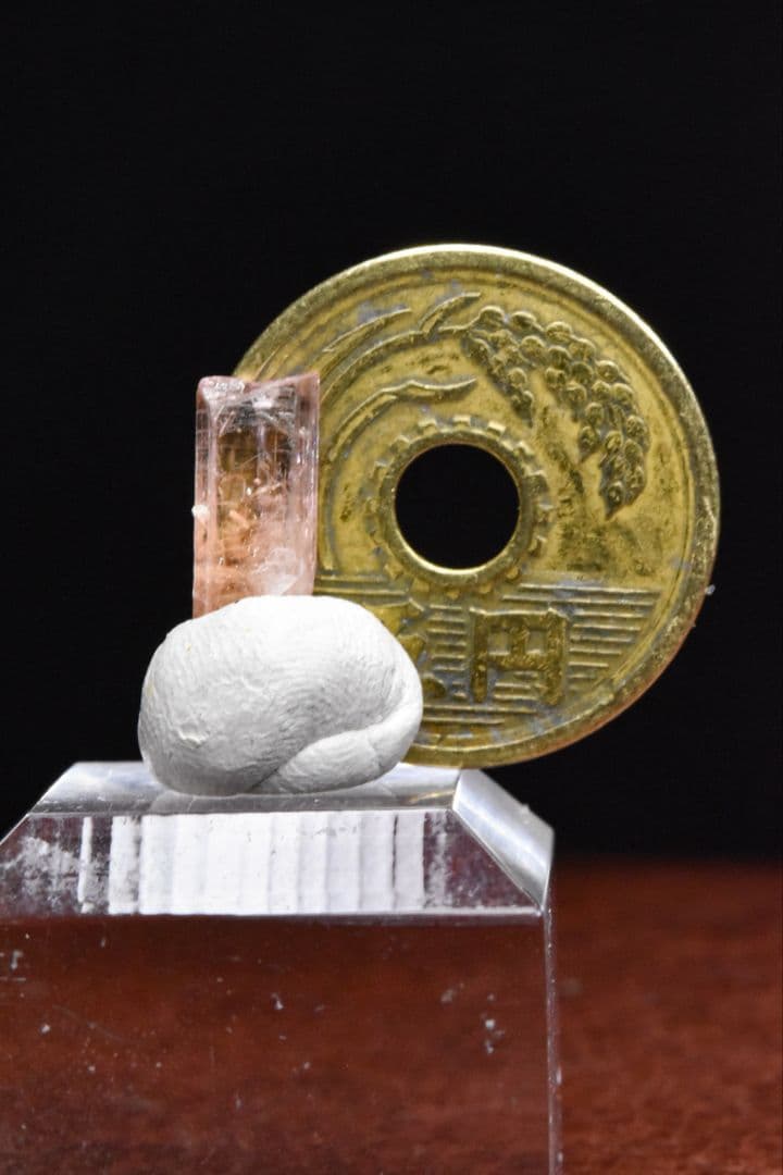 希少！ ピンクオレンジタンザナイト原石