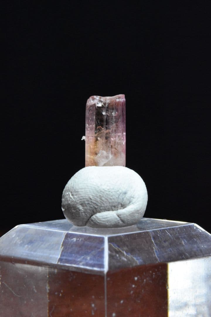 希少！ ピンクオレンジタンザナイト原石