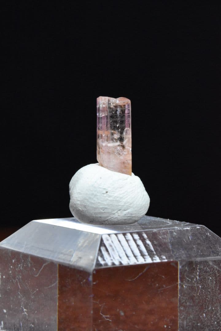 希少！ ピンクオレンジタンザナイト原石