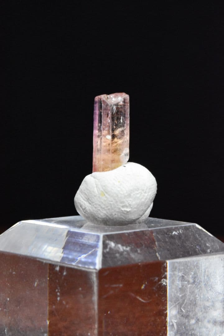 希少！ ピンクオレンジタンザナイト原石