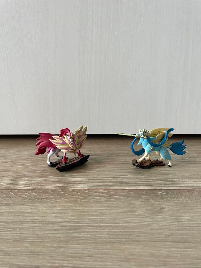 海外版 希少 ポケモン ザシアン ザマゼンタ 色違い フィギュア 2体