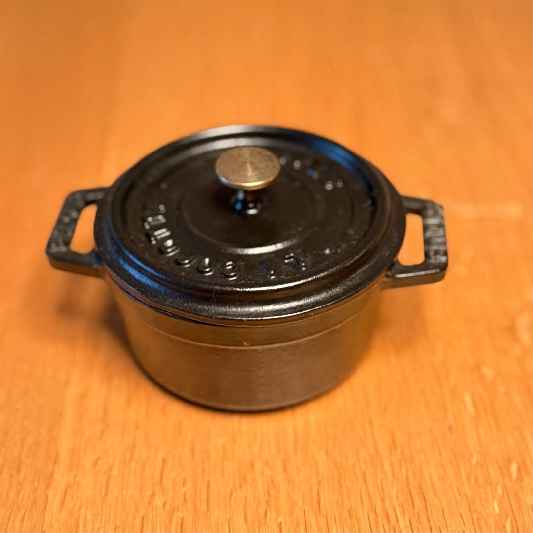 ［未使用］ストウブ STAUB ピコ ココット ラウンド10㎝　黒