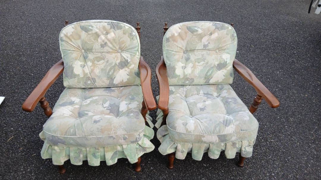 地域限定配送無料　北欧風　キツツキ　飛騨家具　１人掛けソファー