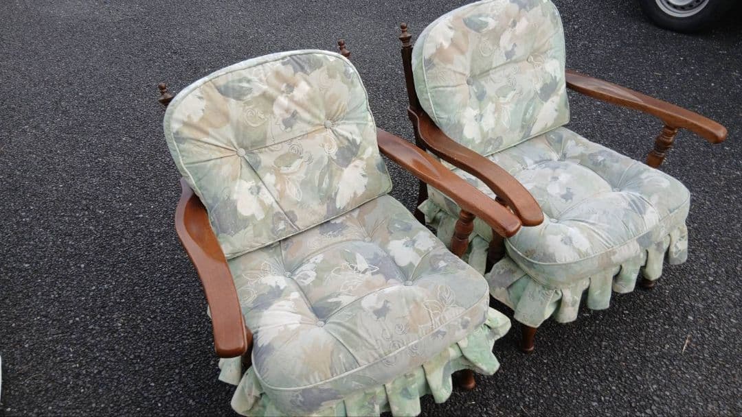 地域限定配送無料　北欧風　キツツキ　飛騨家具　１人掛けソファー