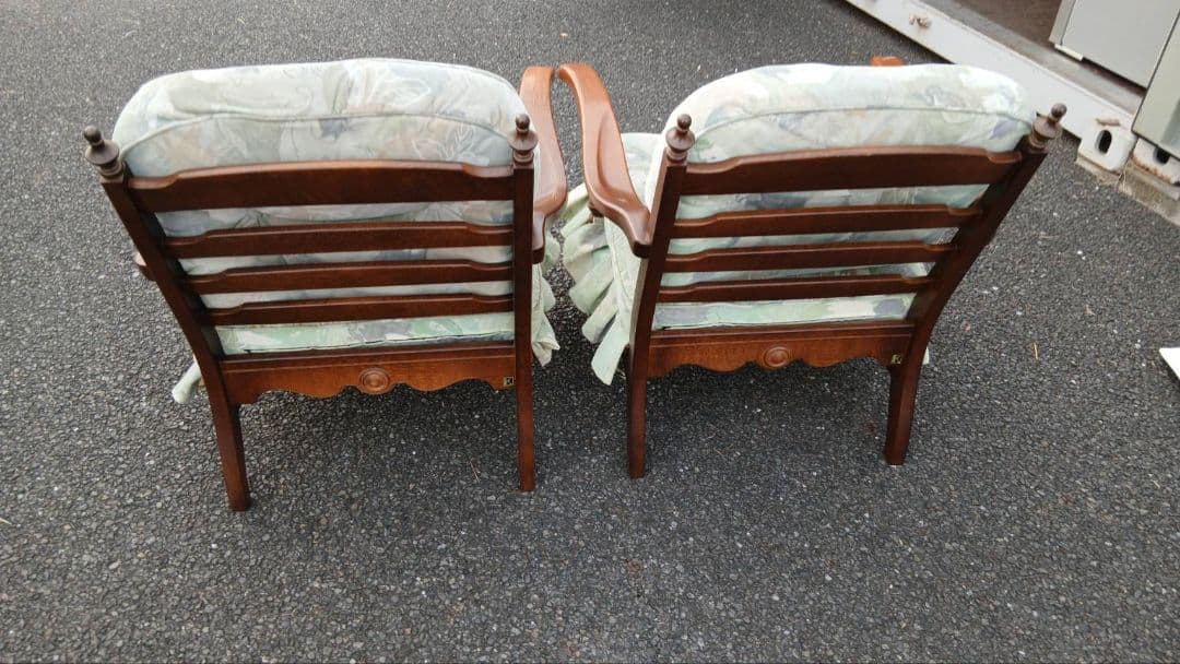 地域限定配送無料　北欧風　キツツキ　飛騨家具　１人掛けソファー