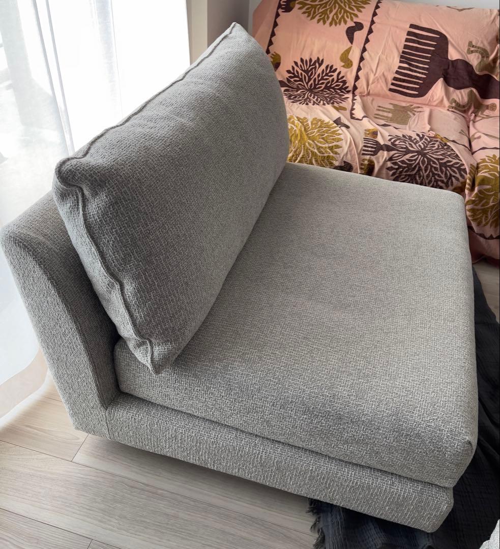 アルフレックスA•SOFA es 100 アームレスソファ(2台ある内の2台目)