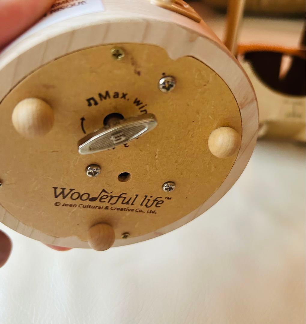 新品、wonderful lifeのハンドメイドの木製オルゴール、宇宙