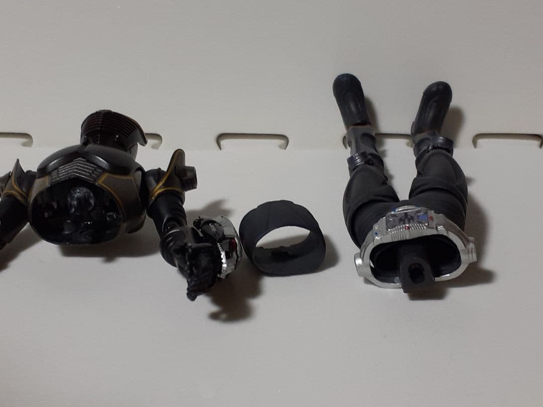 現状品]改造品S.H.Figuarts仮面ライダーリュウガ figmaオニキス - メルカリ