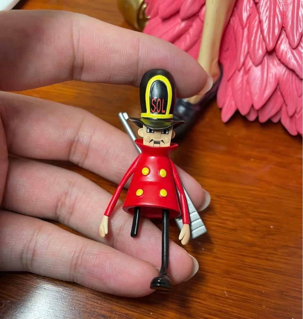 ONE PIECE ワンピース ドフラミンゴ ガレージキット フィギュア - メルカリ
