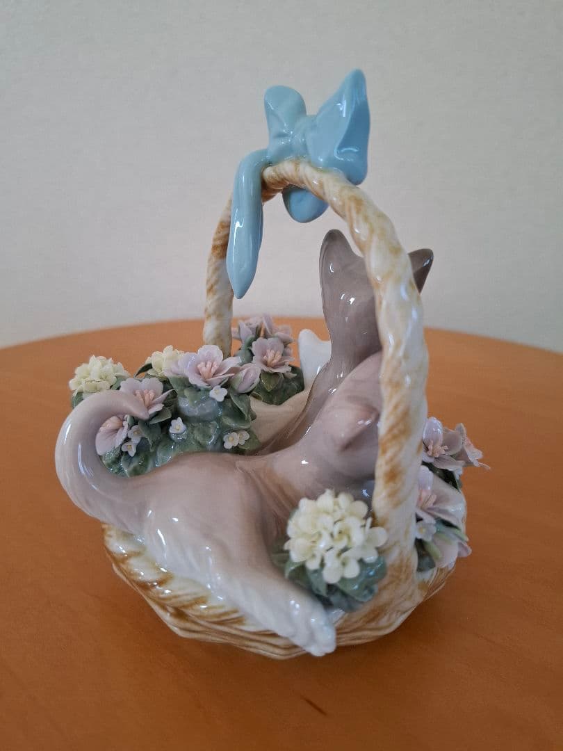 リヤドロ　三つ子の仔猫