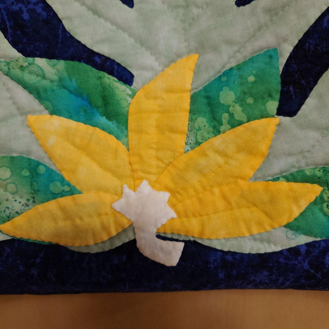 ハワイアンキルト　ティアレタヒチ柄　ネイビー　ハンドメイド　トートバッグ