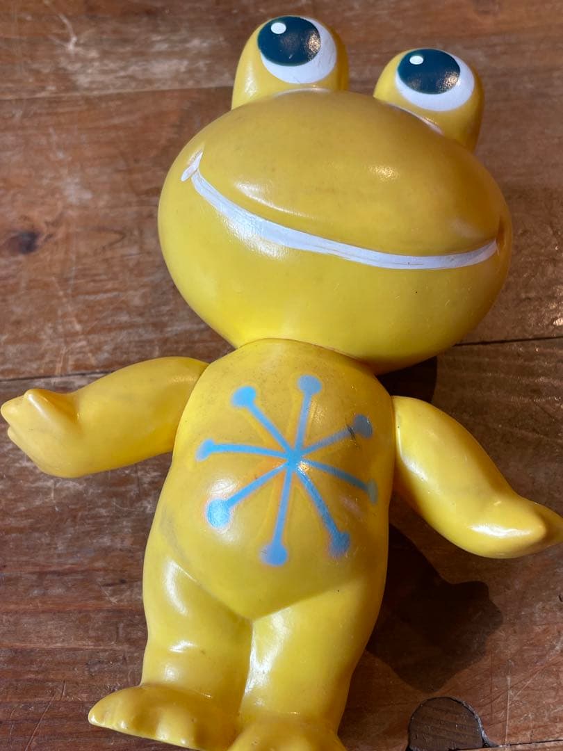 本日のみ値下げ❣️コーワ ケロちゃん　イエロー カエル 花火 ソフビ人形 企業モノ