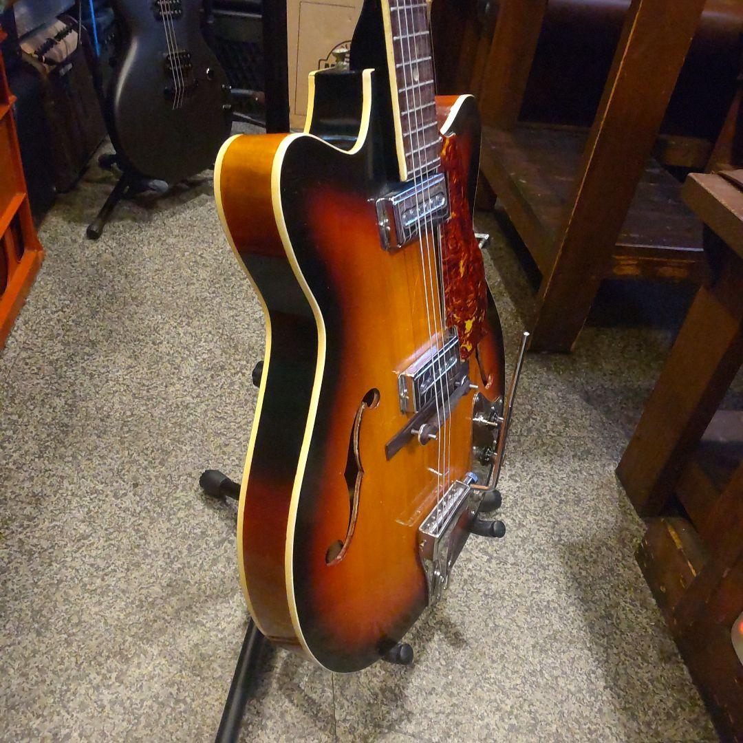 KAWAI ビザールギター (管理サオ）