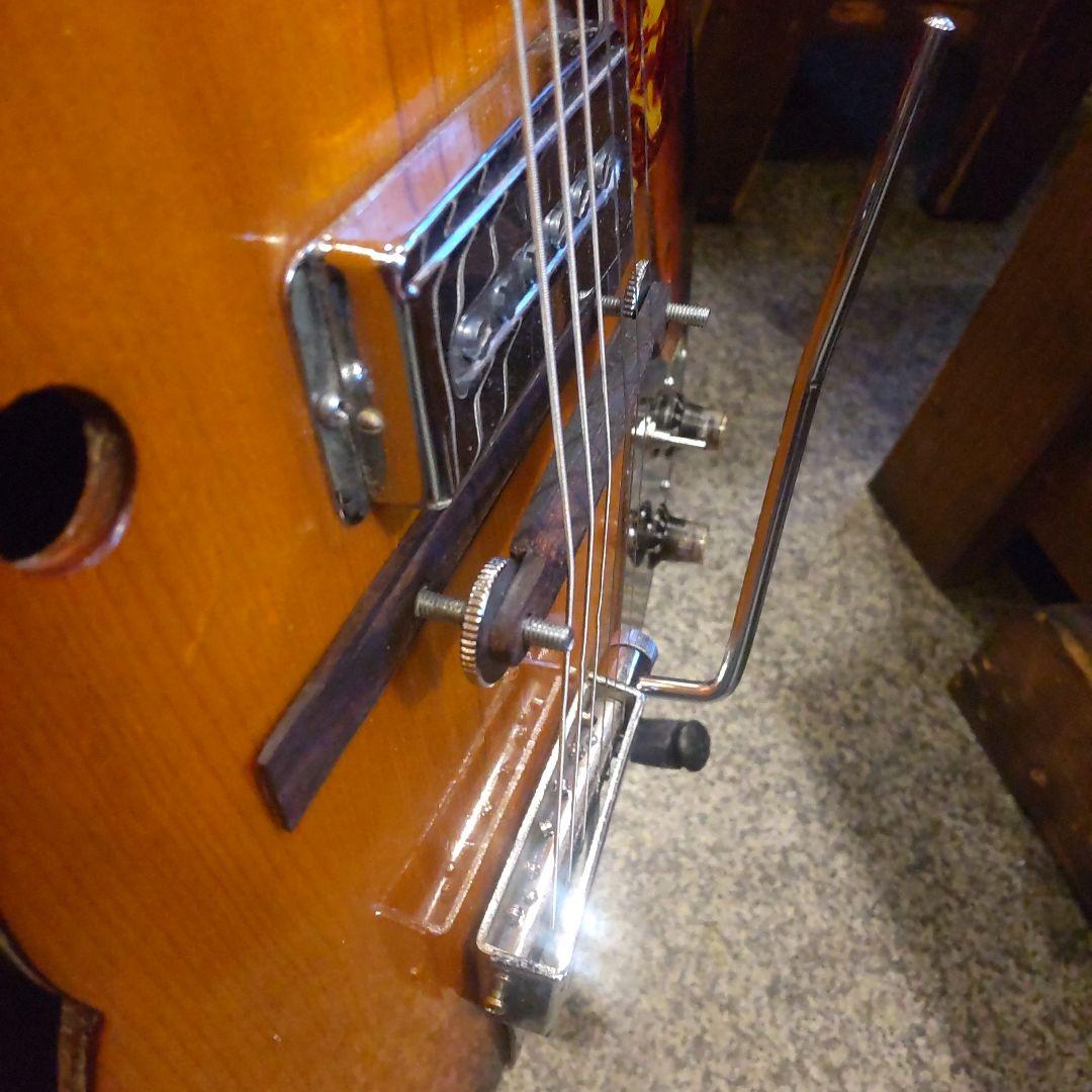 KAWAI ビザールギター (管理サオ）