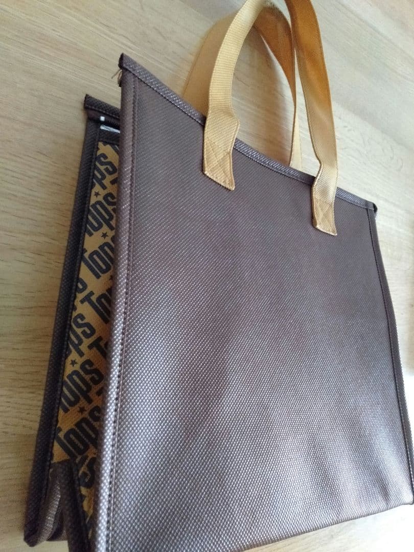 TOPS チョコレートケーキ 保冷バック - メルカリ