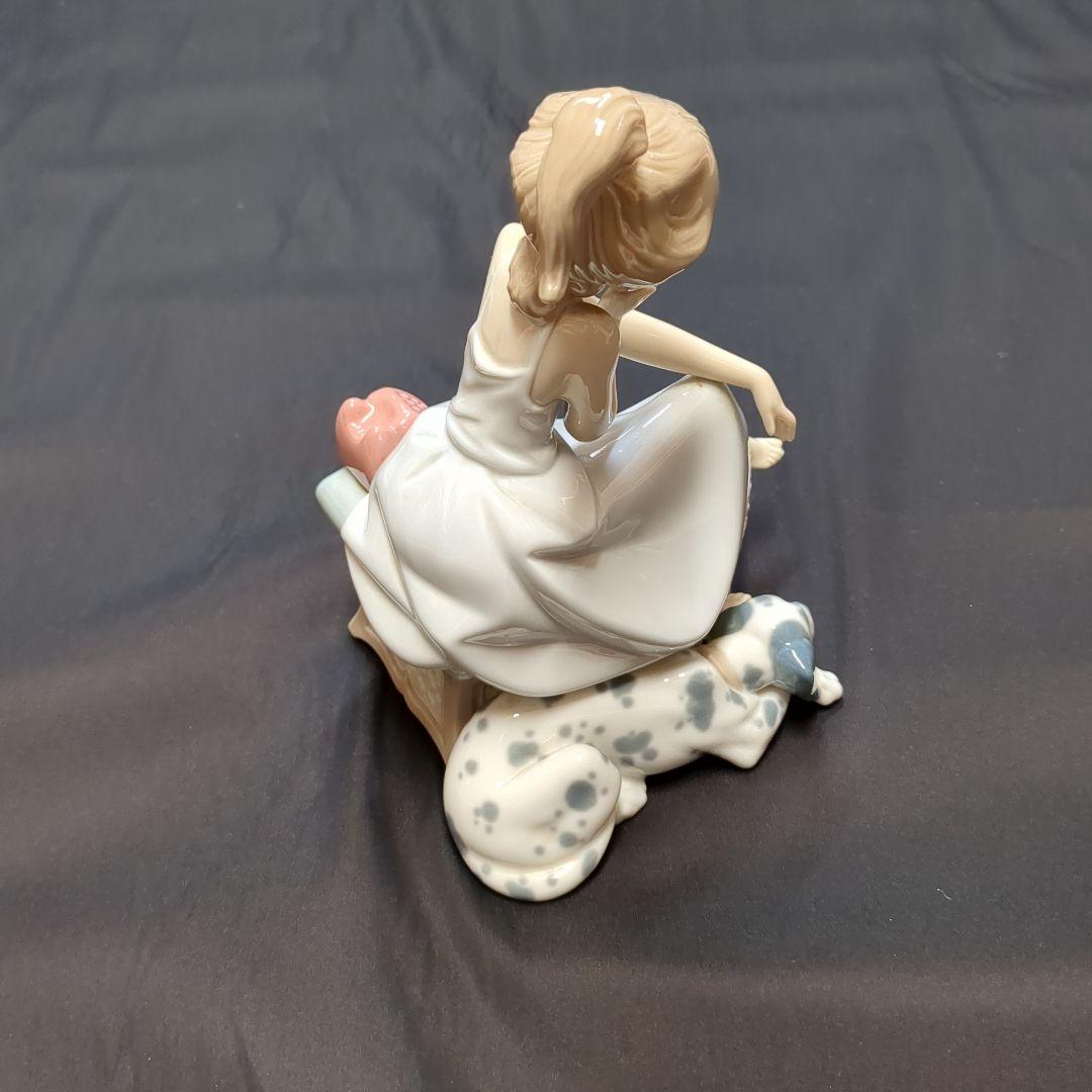 リヤドロ　大事な電話　置物