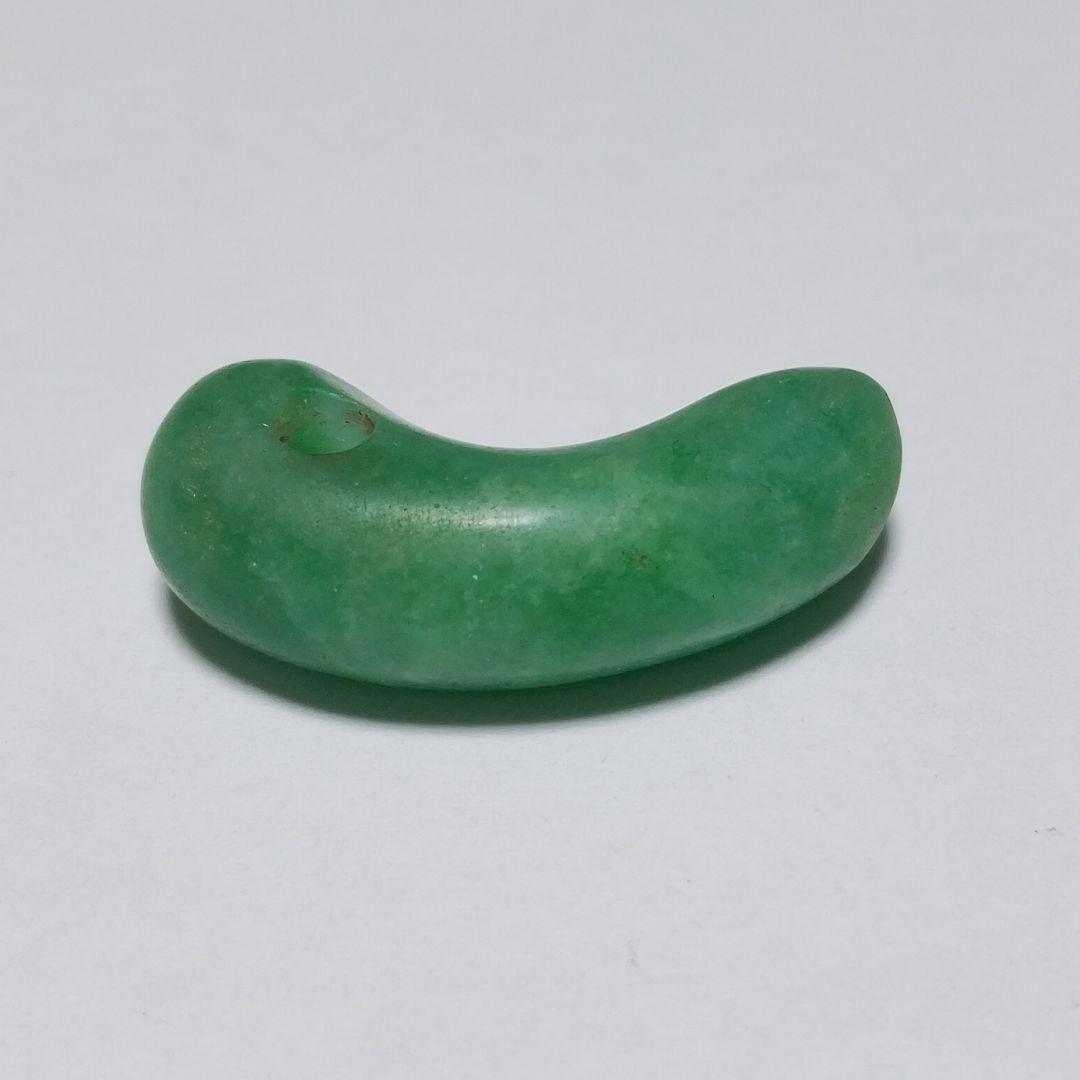 ヒスイ 勾玉 6.2g 箱付き