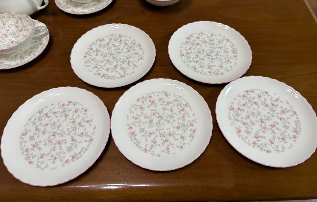 ノリタケ　キューティローズ　セット