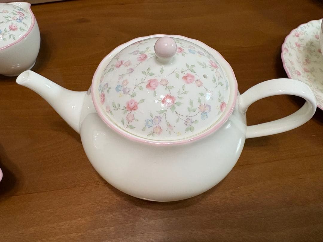 ノリタケ　キューティローズ　セット