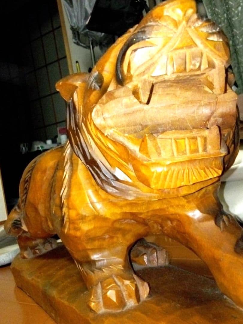 木彫り　虎　置物