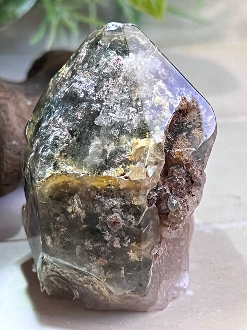 原生林のガーデンクォーツ✴︎　ポリッシュ　ポイント　苔入り水晶　クリスタル　原石