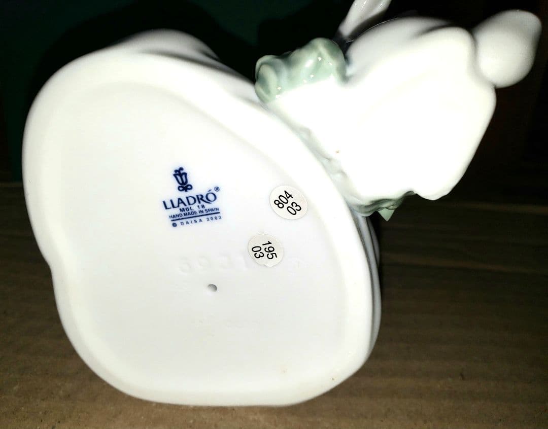 リヤドロ人形　うさぎと仲良し　(元箱付き)　製造終了品　メモパッド付き