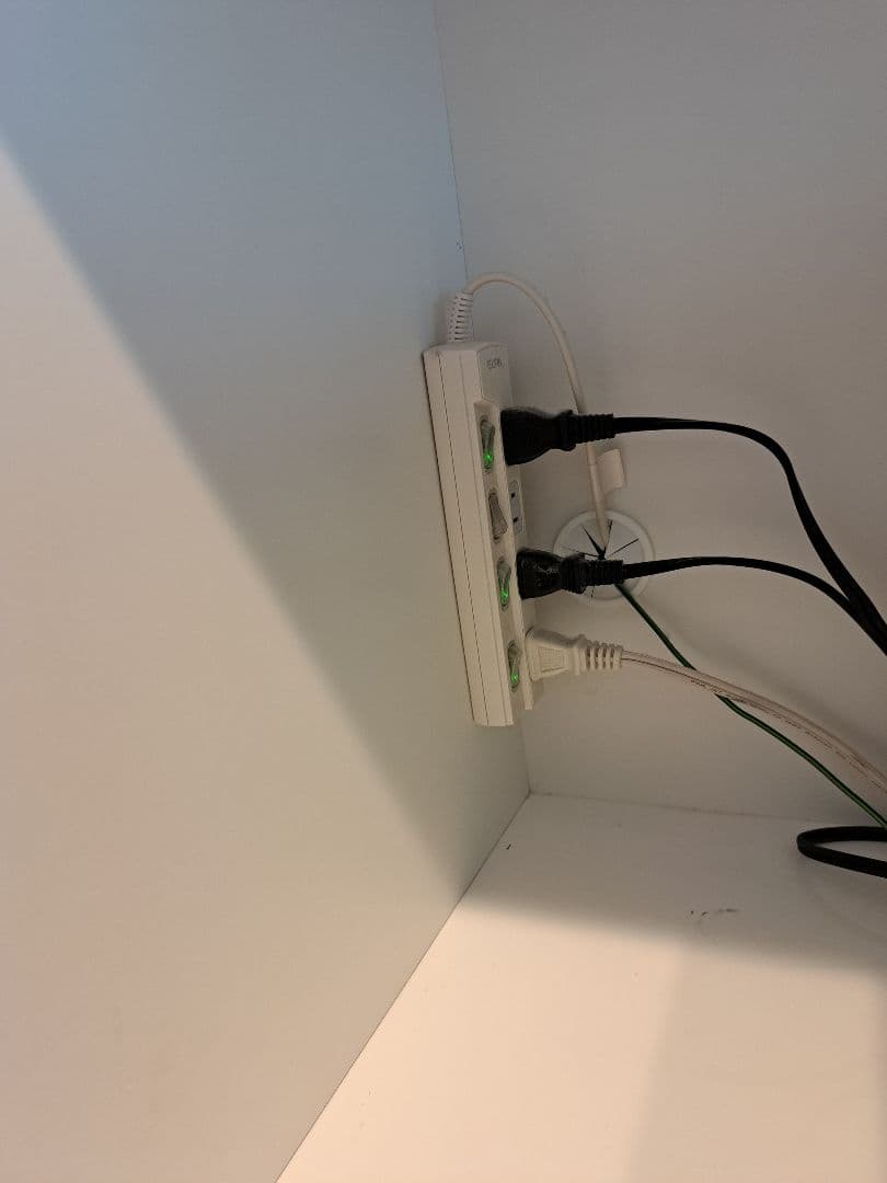 ホワイト 食器棚・キッチンカウンター ニトリ