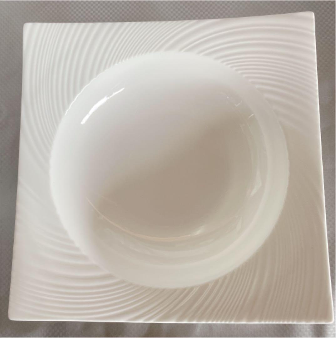 WEDGWOOD 希少英国製 ウェッジウッド 白 お皿 四角 スクエア パスタ皿