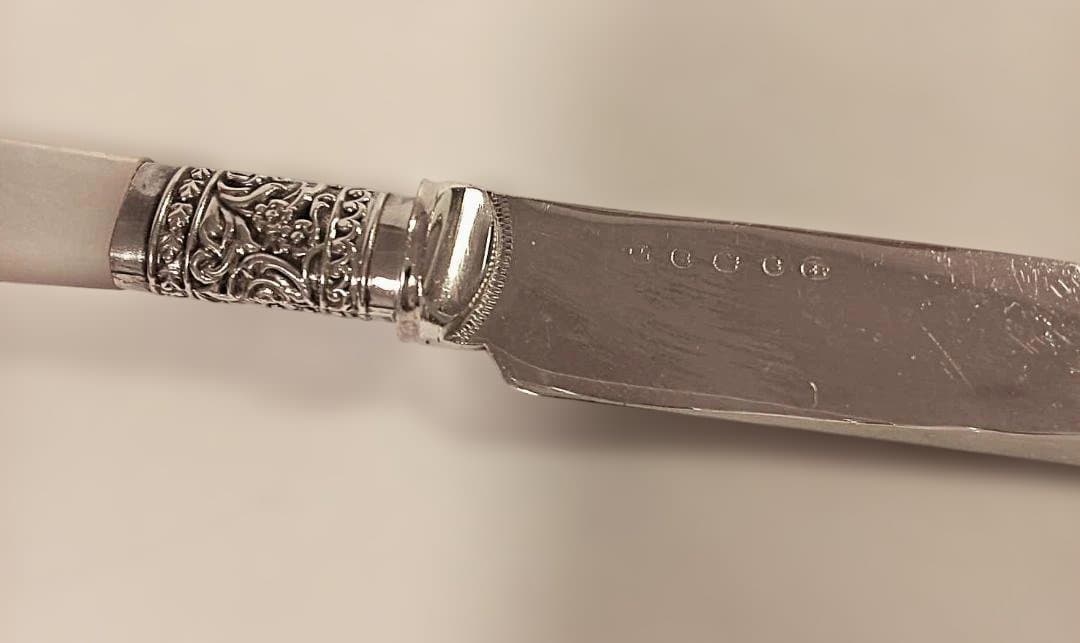 英国アンティーク マザーオブパール カトラリーセット/ PMC 刻印・専用 木箱