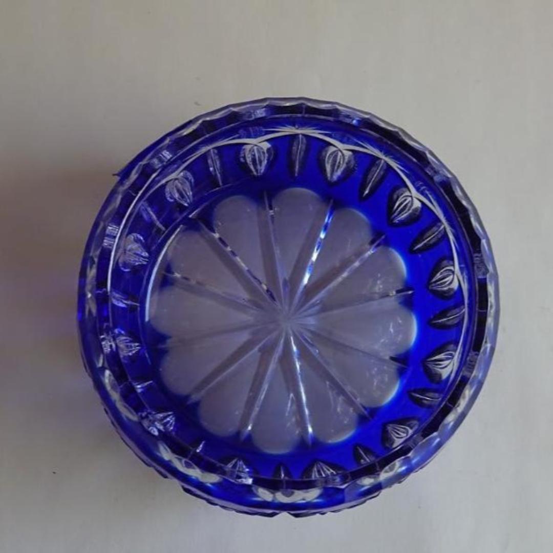 ポーランド製　カットグラス小物入れ