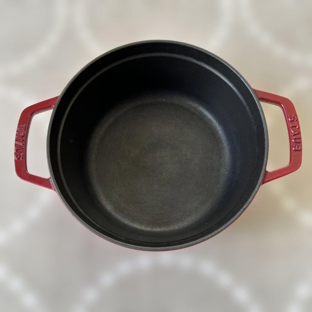 STAUB 赤 両手鍋 鋳鉄製
