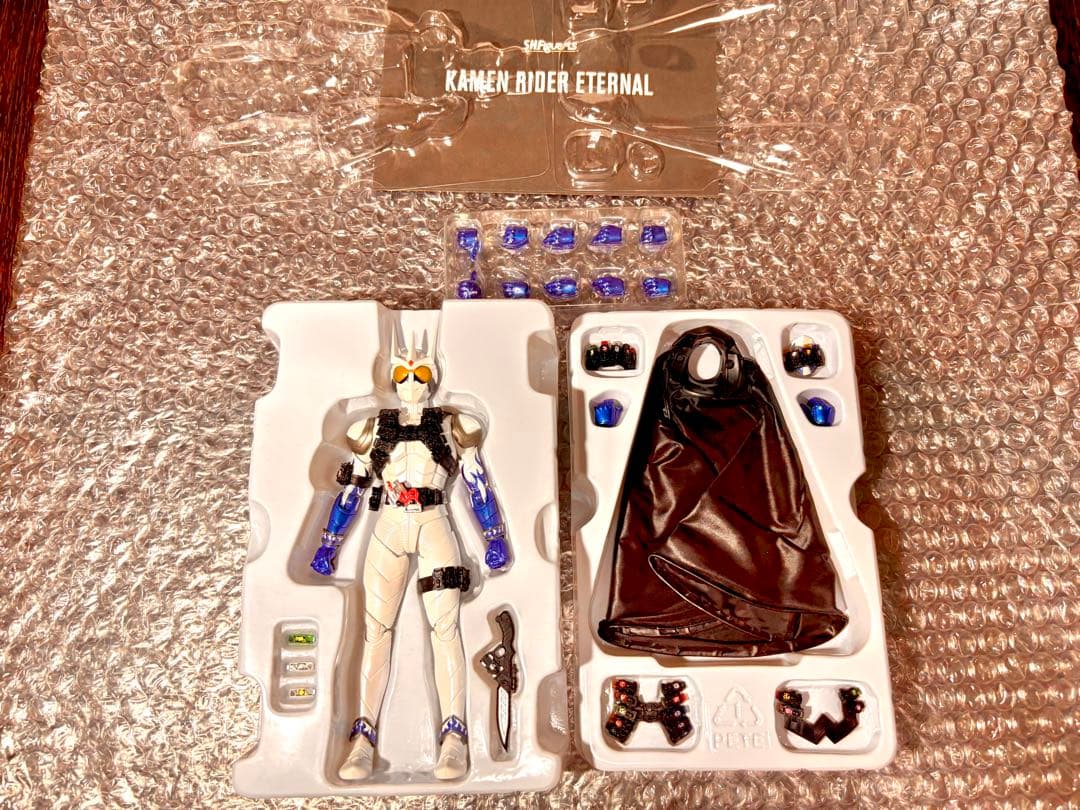 【箱あり/完品】 真骨彫製法 S.H.Figuarts 仮面ライダーエターナル