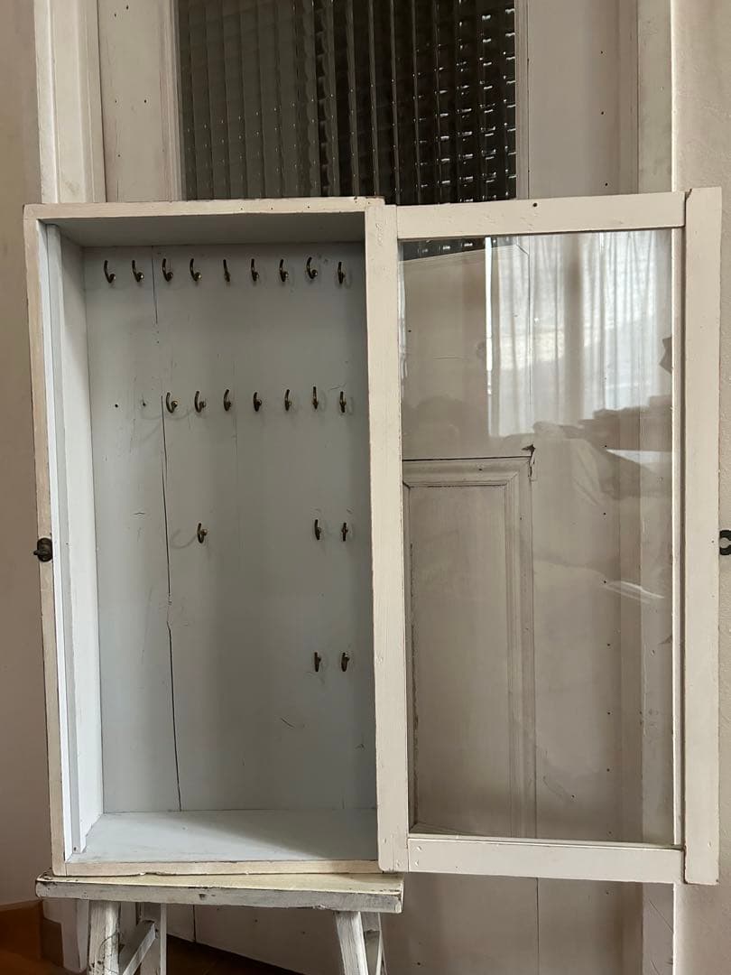 大幅値下げ！アンティーク　小家具　ガラスケース　キーケース