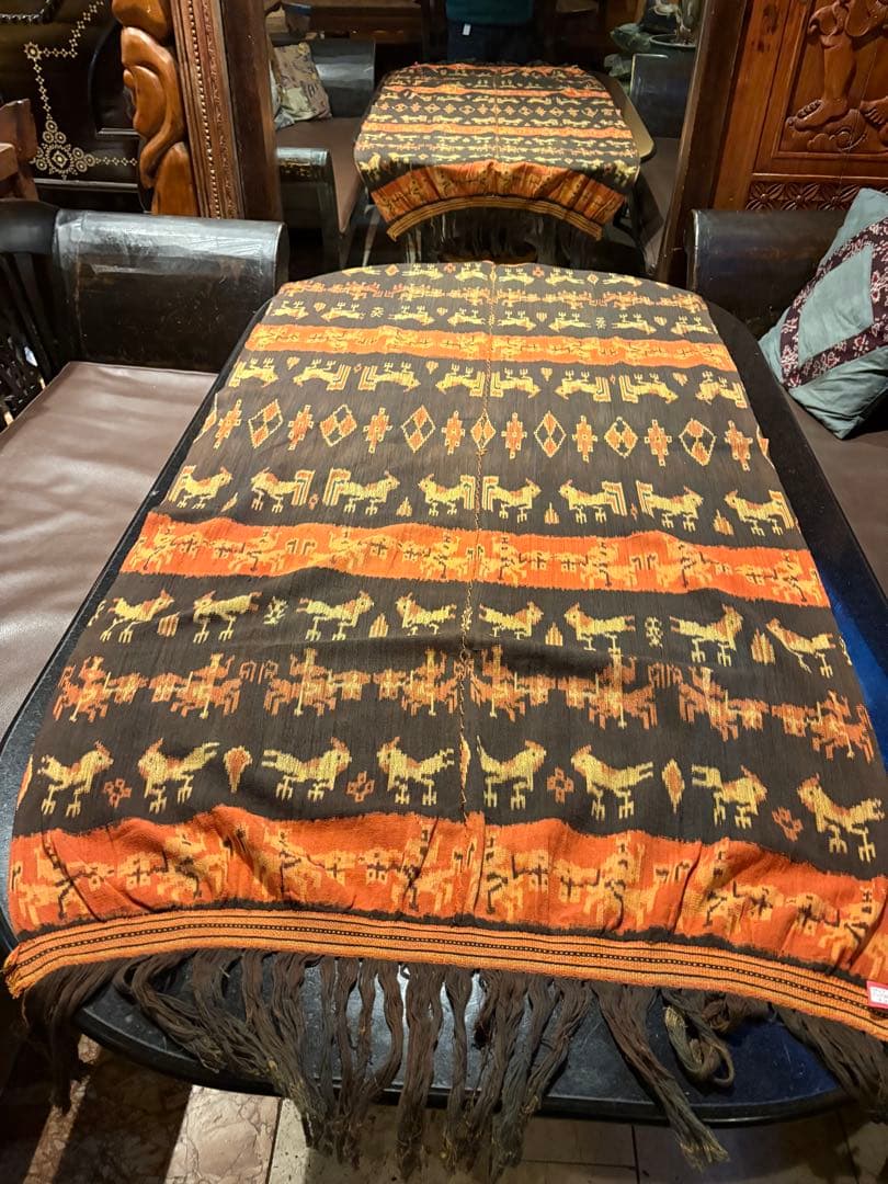 インドネシアスンバ島の伝統的なイカット草木染め長さ180cm WIDE 90cm